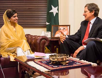 Grossman Meets Khar, Kayani;  Discusses Afghan, Counter-Terror
