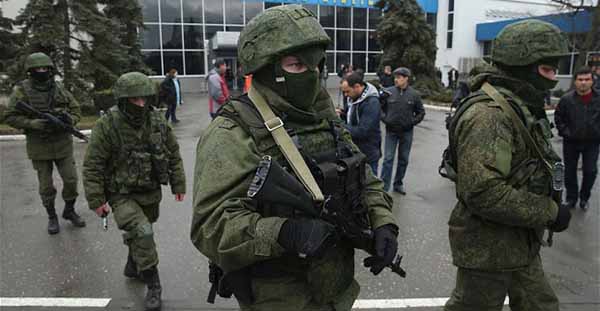 Russian Forces Tighten Grip  on Crimea Despite U.S. Warning