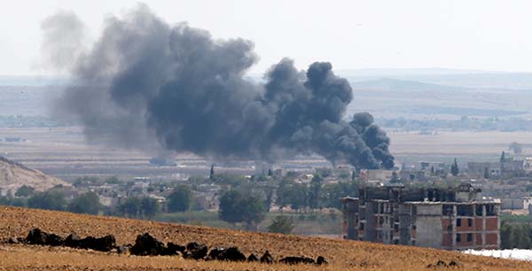Kurds Battle for Heart of  Kobane as UN Fears for Civilians