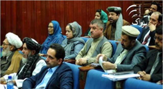 Senators Differ Over Decree’s Inclusion in Agenda