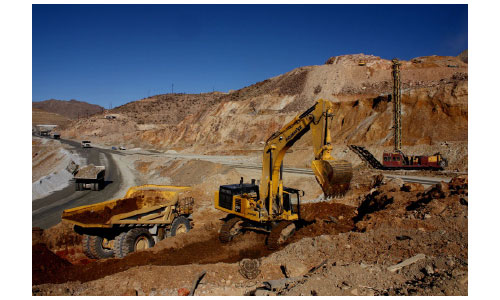 MoM Seeks Attracting  Investment in Mining Sector