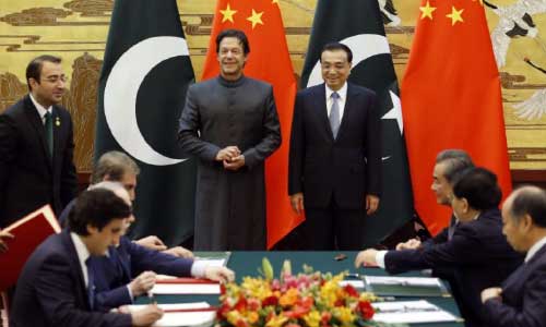 China Says Willing to Help Pakistan over Fiscal Crisis