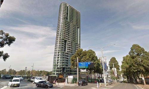 Thousands Evacuated Near Sydney High-Rise after Cracking Noises Spur Fears of Collapse