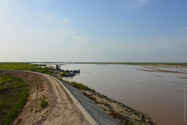 Uzbekistan, Afghanistan Mull Shore Protection Work along Amu Darya River