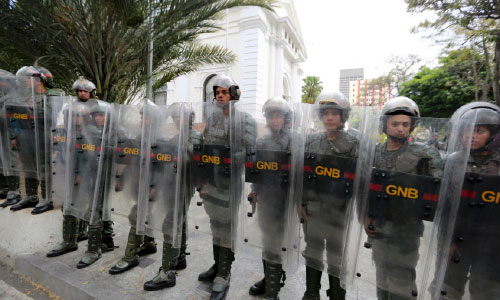 US Lifts Sanctions for Venezuelan General  Who Defied Maduro