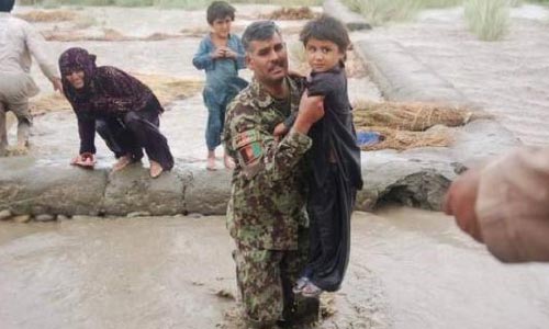 Army Disaster Response Teams Rescue Hundreds Families Trapped in Flood