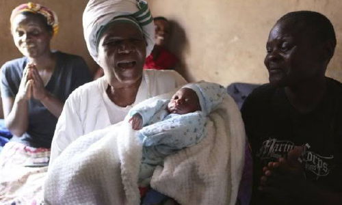 No Training, no Gloves: Zimbabwe’s  Desperate Childbirths