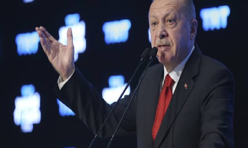 Erdogan Warns Kurdish Fighters to Pull  Out of Syrian Region