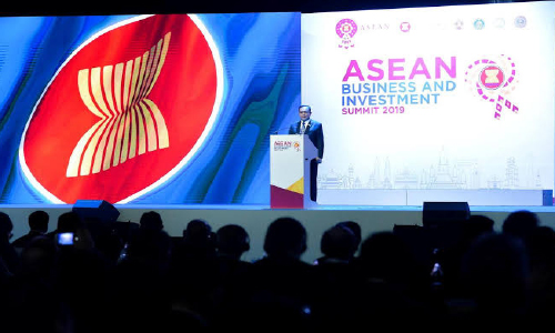 Southeast Asian Leaders Meet Under  U.S.-China Trade War Cloud