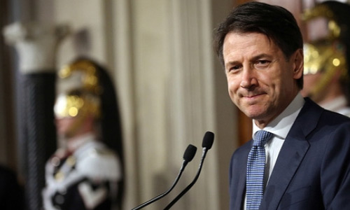 Italy PM Says Told Merkel Decision  Over German Captain Lies with Judges