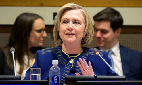 Clinton: Afghan Women Should be Taken into Full Confidence in The Afghan Peace Process