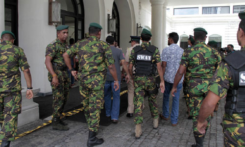Sri Lankan Police Find 87 Bomb Detonators  at Colombo’s Main Bus Station