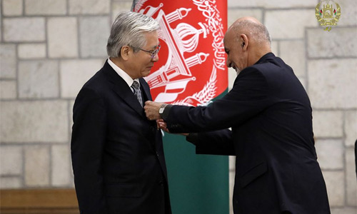 Tadamichi Yamamoto Receives State Medal of 'Sayed Jamaluddin Afghan' From President Ghani