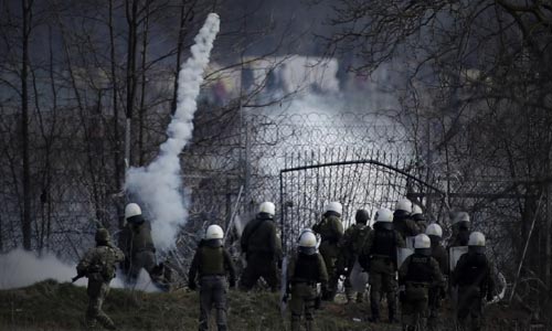 Tear Gas Shot Two Ways Over Migrants at Turkey-Greece Border