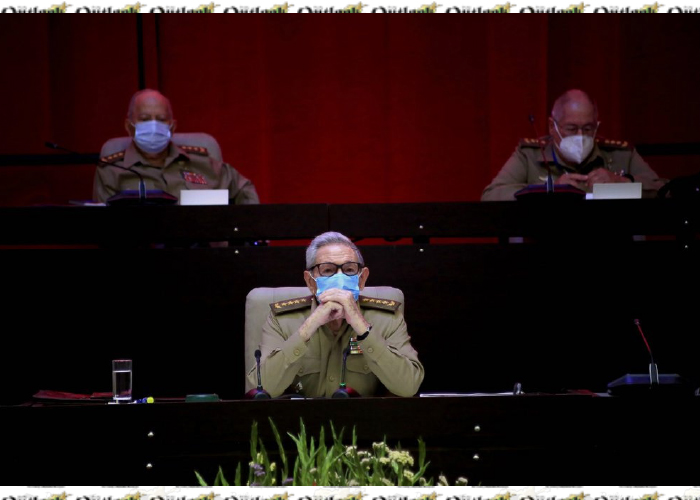Era Ends as Raul Castro Steps Down as Communist Party Chief