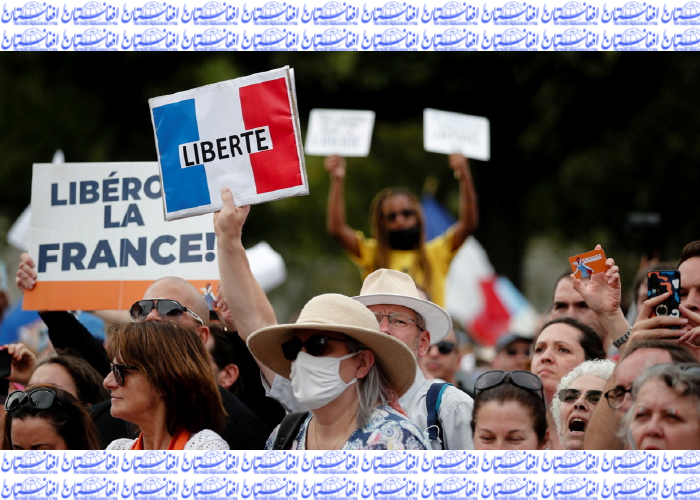 French Parliament Approves Bill Forcing  Vaccination for Medical Workers & Greater Health Pass Use Amid Growing Protests