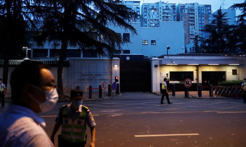 China Orders U.S. to Shut Chengdu Consulate,  Retaliating for Houston