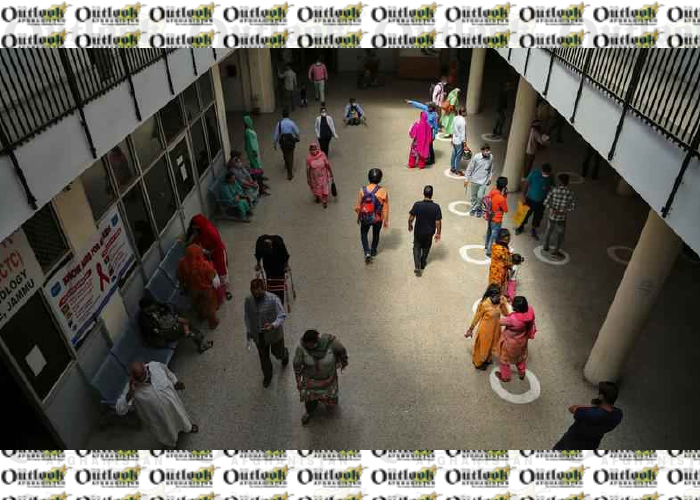 India’s Capital to Lock Down Amid Devastating Virus Surge