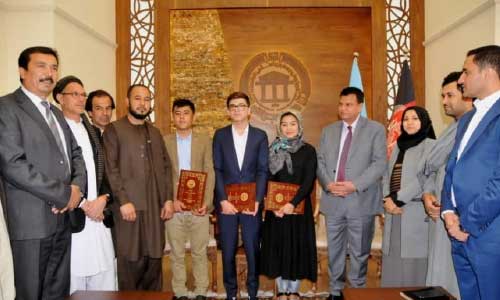Rahmani Praises Top 3 Passers of National University Entrance Exam