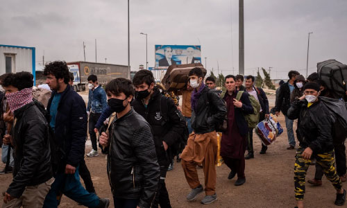 More Than 350,000 Afghan Refugees  Returned from Iran in Six Months: Ministry