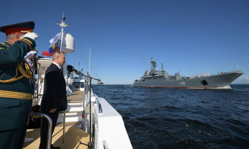 Putin Says Russian Navy to Get Hypersonic  Nuclear Strike Weapons