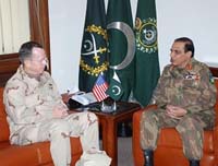 Mullen Cites Pakistani  Cooperation in Afghanistan