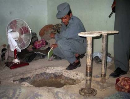 488 Prisoners Escape  From Kandahar Jail 