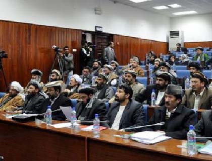 Senators Blast Karzai Govt. for Lack of Clear Trade Policy