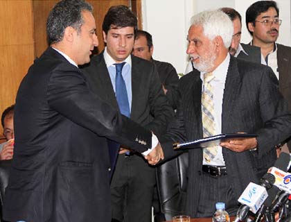 MTN Signs 3G  License Agreement  