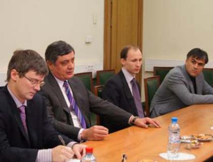 Russia Backs Regional Role in Resolving Afghan Crisis