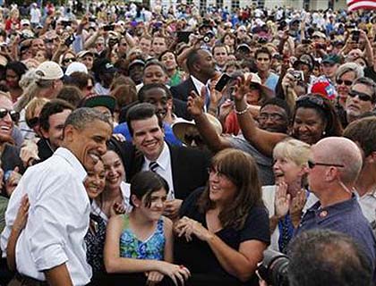Obama Widens Lead Over  Romney Despite Jobs Data: Poll